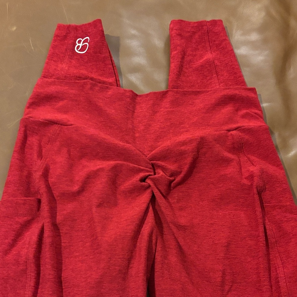 Bombshell red scrunch leggings with pockets